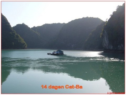 vietnam_halongbay_catba