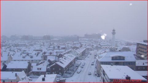 Egmond aan Zee met sneeuw